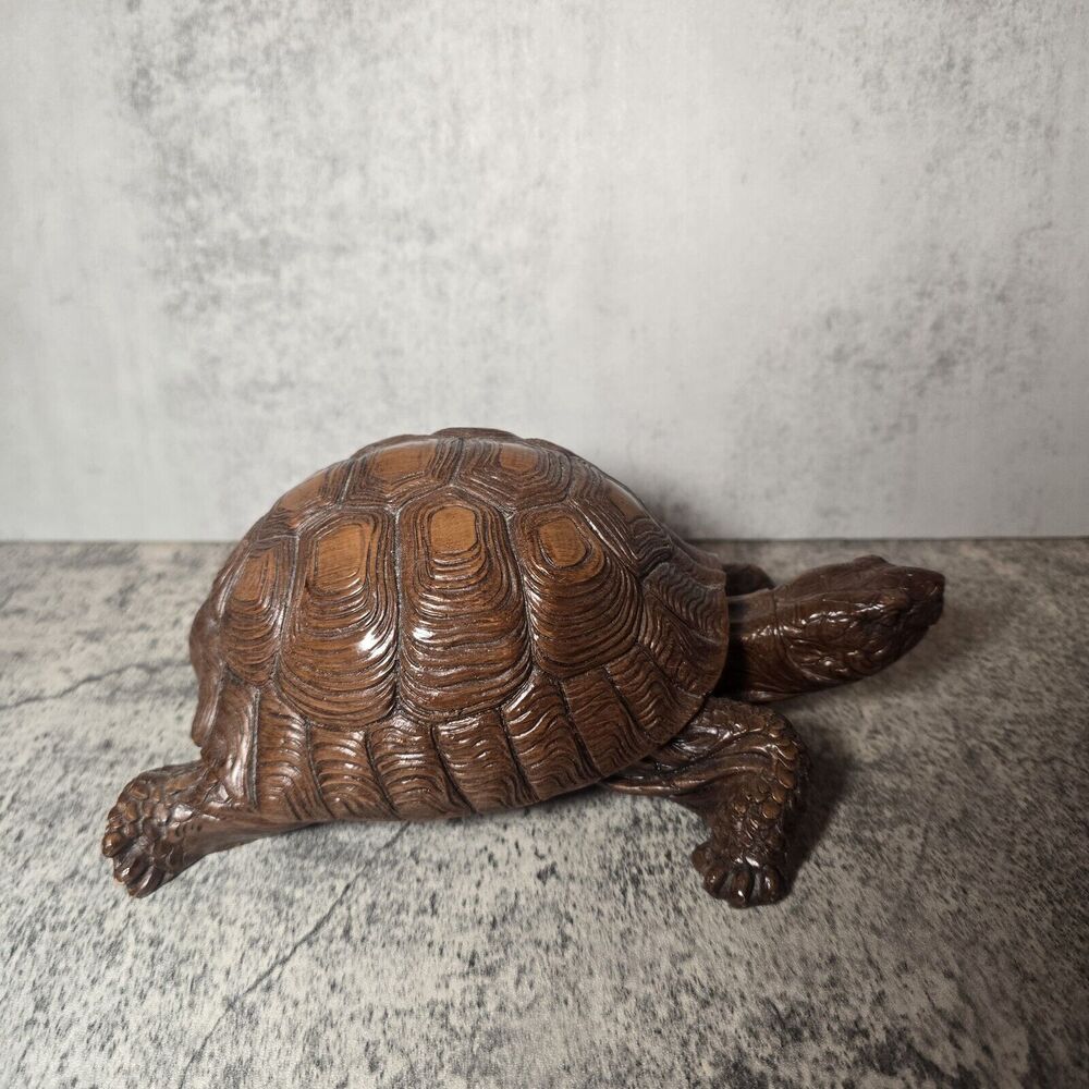 VINTAGE CAS-CARVED TURTLE WOOD/COAL ART FIGURINE BY WOOD ARTS PRODUCTS READ